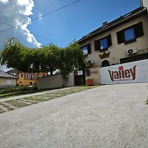 Valley Vendégház