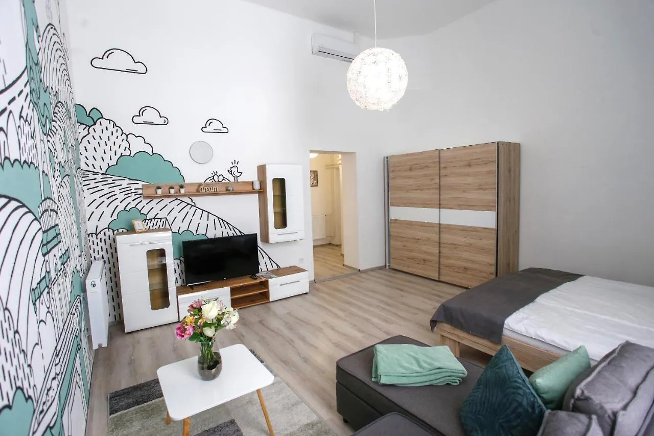 מלון דירות אגר Urania Apartmanhaz