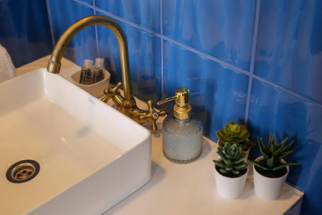 אגר Urania Apartmanhaz מלון דירות